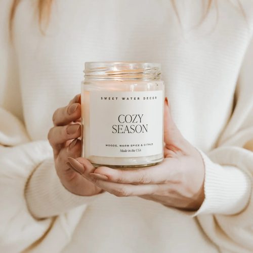 C116 COZY SEASON CLEAR JAR CANDLE INFINITY HOMES MAY 2023 SWEET WATER DECOR 13 451991