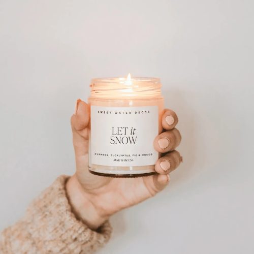 C154 LET IT SNOW WINTER CANDLE 271573