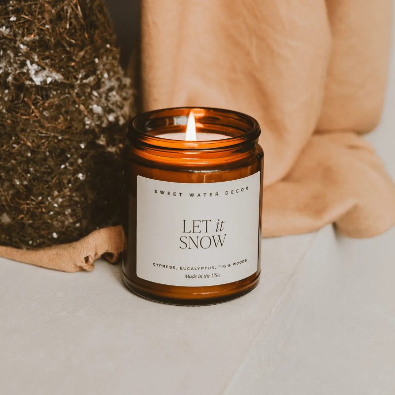 C154A LET IT SNOW SOY CANDLE 700636