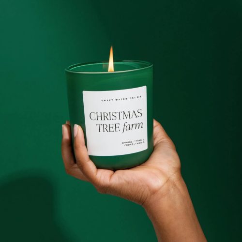 CL117 CHRISTMAS TREE FARM 15OZ GREEN MATTE CANDLE SOONA JUNE 2023 SWEET WATER DECOR 2 367596