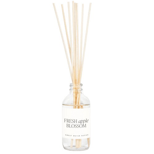 R163C FRESH APPLE BLOSSOM CLEAR REED DIFFUSER BOX WB SOONA MAY 2023 SWEET WATER DECOR 2